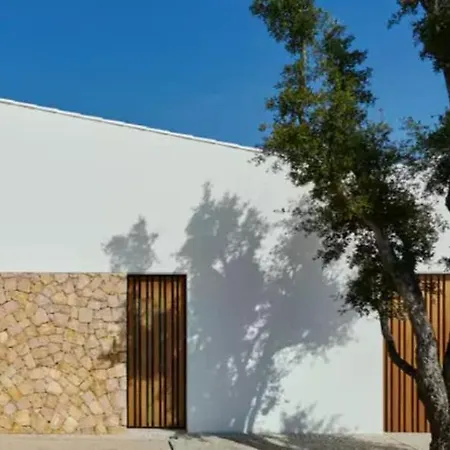 Villa Ancez 22 First Line